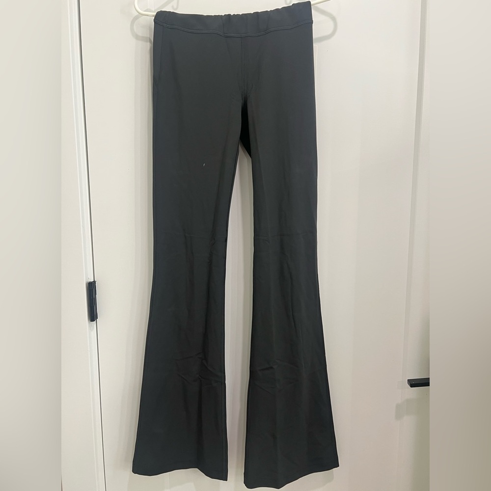 Groove SHR Nulu Flared Pants